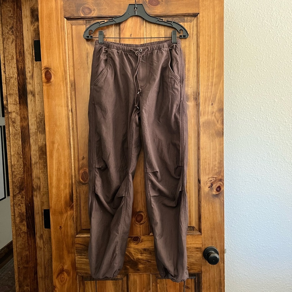 Aritzia “Cache” cargo pant